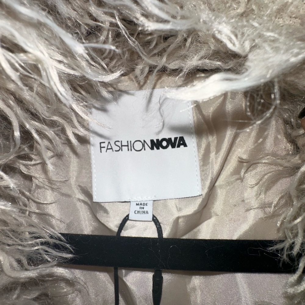 Fashion Nova Beige Teddy Jacket - Picture 4 of 6